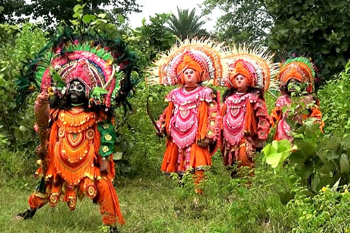 Adibashi Chhau Dance Group, Západné Bengálsko, India, zdroj: www.youtube.com/@m.studiocharida224